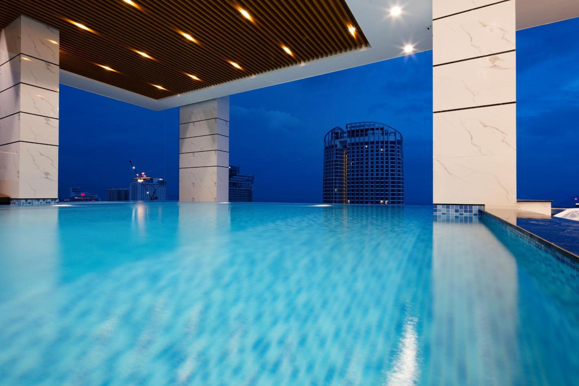 Virgo Hotel Nha Trang Ngoại thất bức ảnh Swimming pool