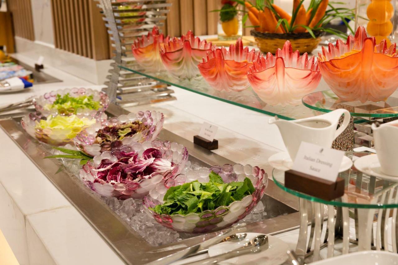 Virgo Hotel Nha Trang Ngoại thất bức ảnh A salad bar